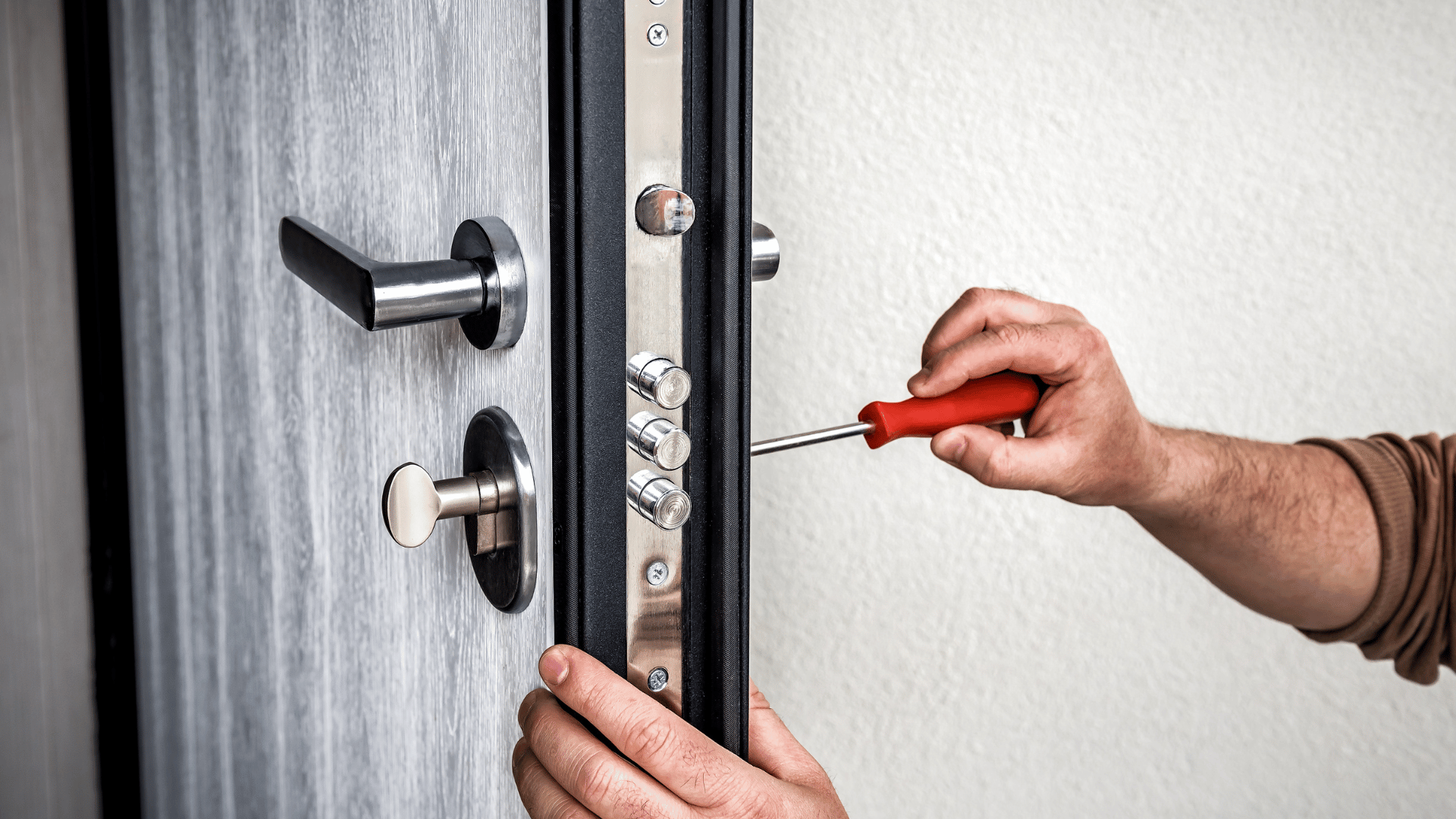 Αναβάθμιση Ασφάλειας Σπιτιού 🚪🔐