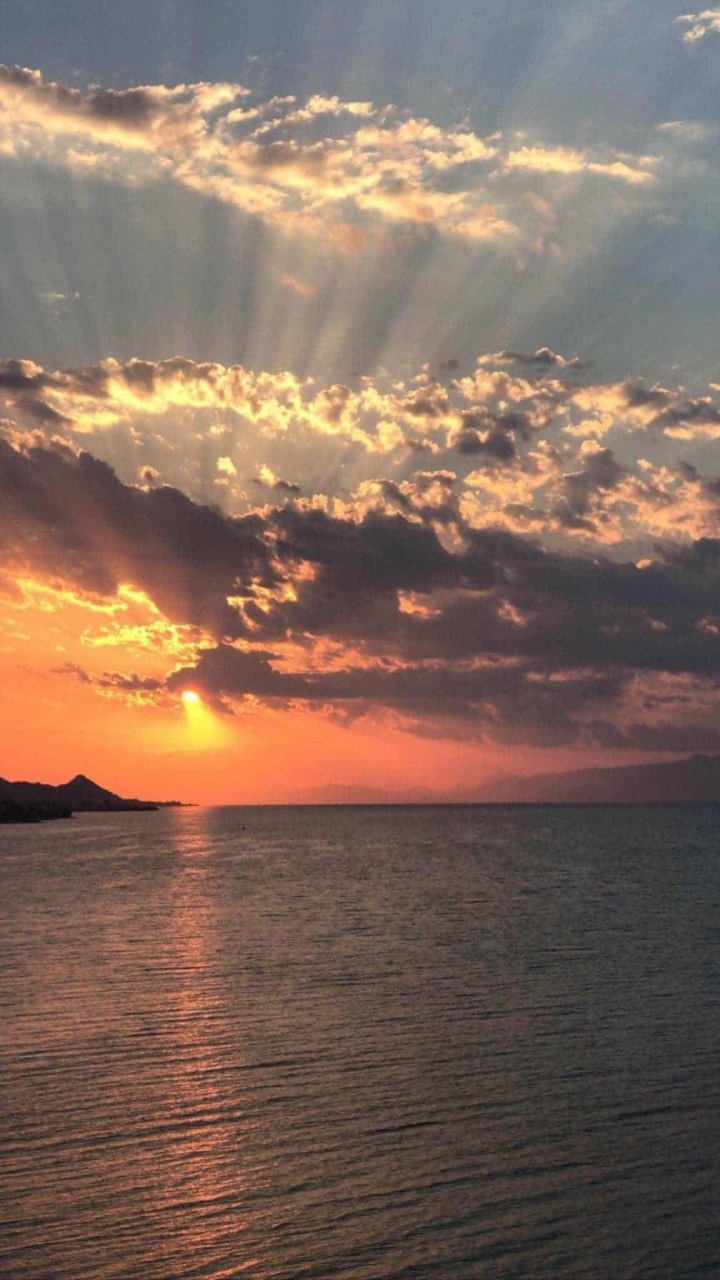 A New Month Begins—Let Inspiration Shine in Your Business Journey