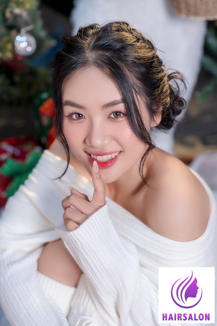 Χαρίστε στον εαυτό σας σύγχρονο festive hairstyle και ξεχωρίστε στις γιορτές στο Κομμωτήριο Κιάτο