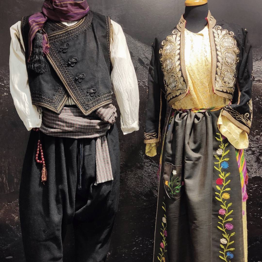 Οι Φορεσιές των Μικρασιατών: Υφάσματα με Ιστορία