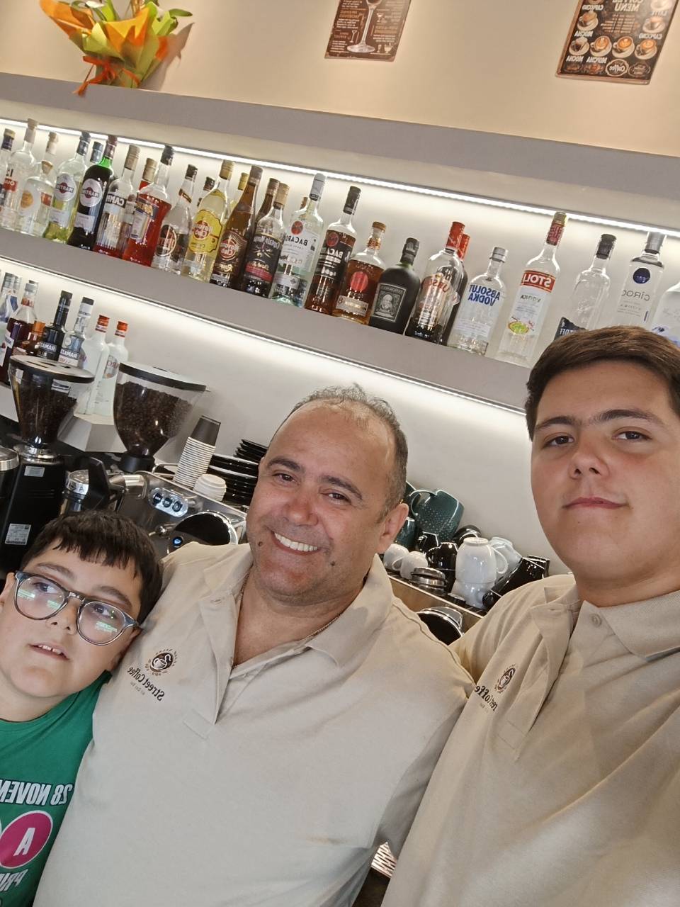 Street Coffee All Day Bar