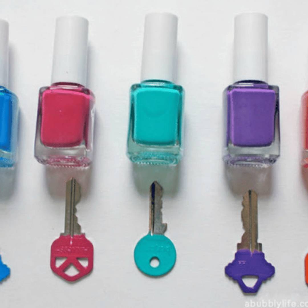 Το καλύτερο κόλπο για να μην μπερδεύετε τα κλειδιά σας! 🔑🎨