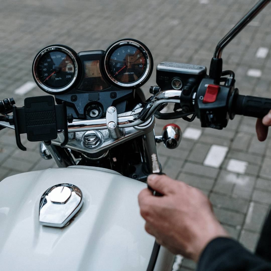 Το κλειδί της μηχανής σας χάθηκε; 🏍️🔑
