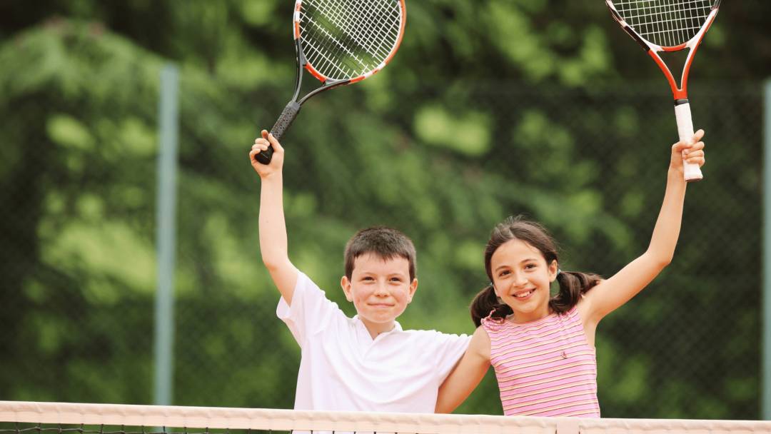 Γιατί το τένις ενισχύει την αυτοπεποίθηση των παιδιών